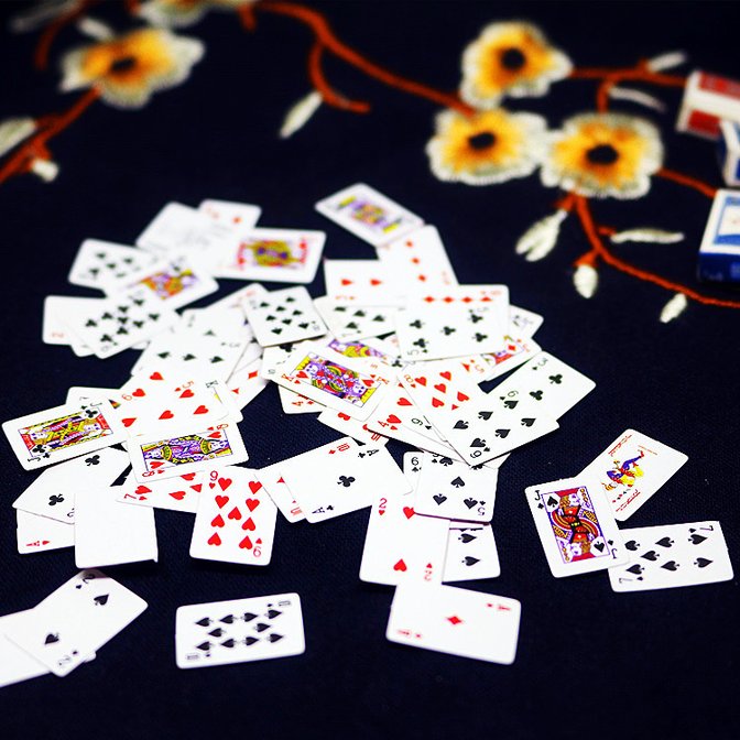 The smallest playing card ever